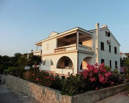 Apartments Biserka Пунат Екстер'єр фото